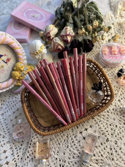 خط لب شمعی🌸💄