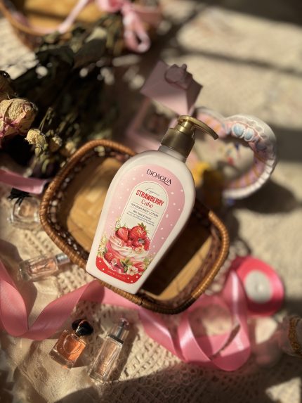 لوسیون کیک توت فرنگی🍓🛍️